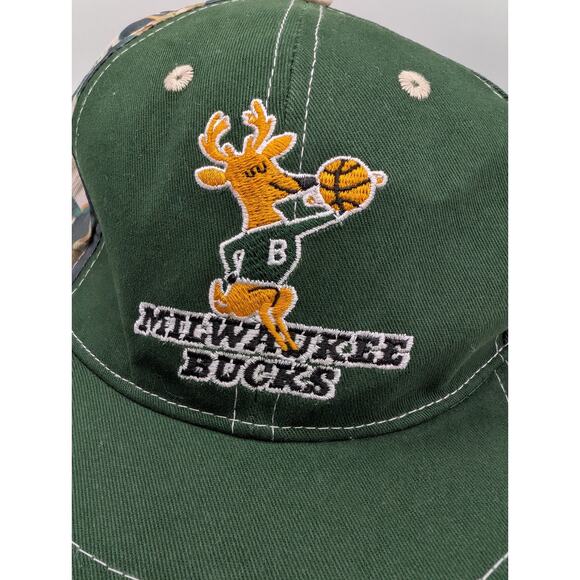 Milwaukee Bucks Hat Marques Johnson 8 Adjustable Strapback Green Retro Logo NBA - Picture 2 of 6